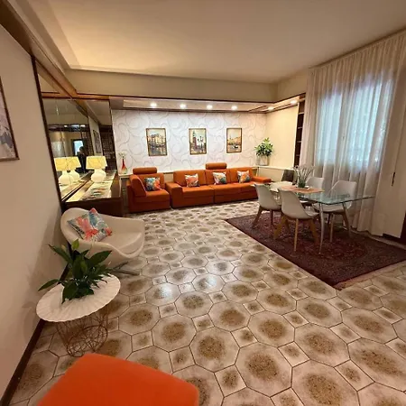 Apartment Unicum 140 *